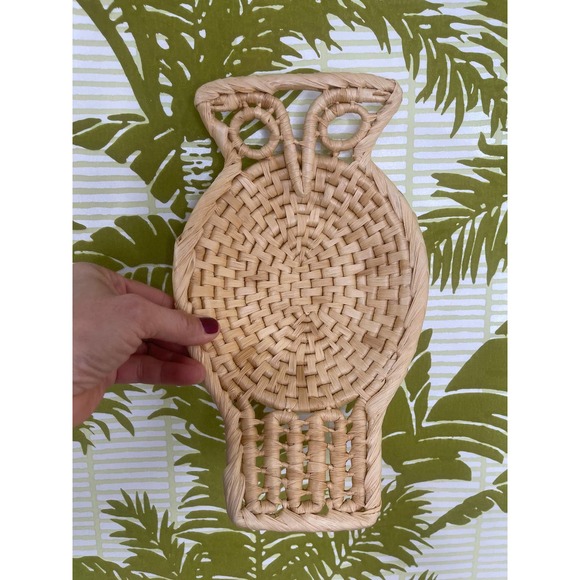 Woven Owl Tray, Boho, Wicker/Rattan/Banana Leaf - Picture 2 of 3
